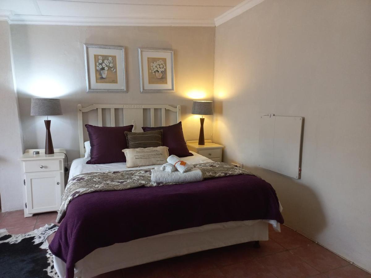 Dekotzenhof Hotell Wakkerstroom Exteriör bild
